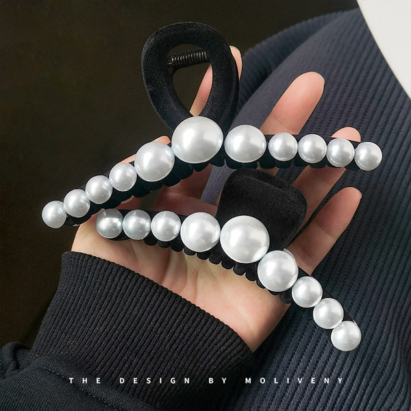 Дамска ежедневна шнола за коса с перли