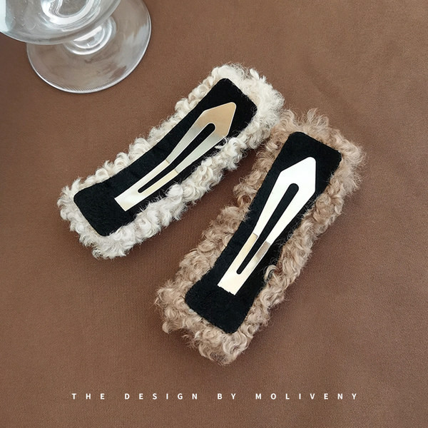 Дамска плюшена фиба за коса 