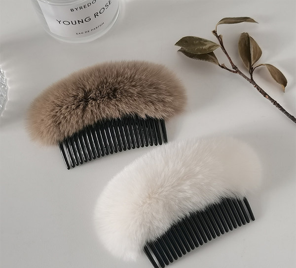 Пухена дамска фиба за коса 