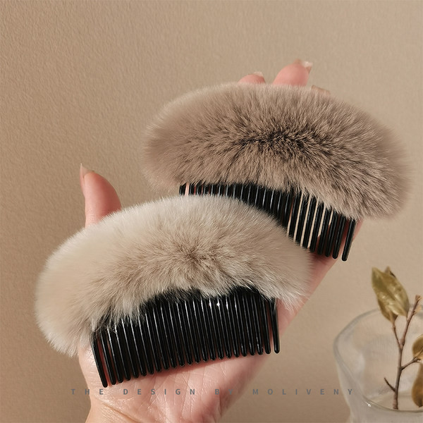 Пухена дамска фиба за коса 