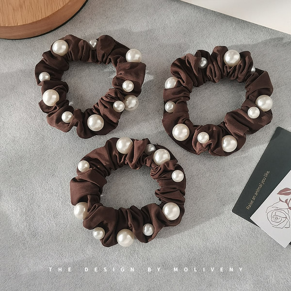 Дамски ластик за коса с декоративни перли 