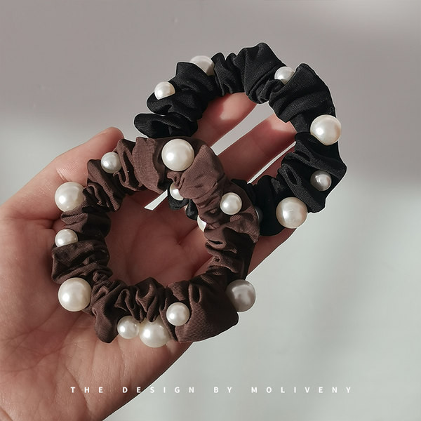 Дамски ластик за коса с декоративни перли 
