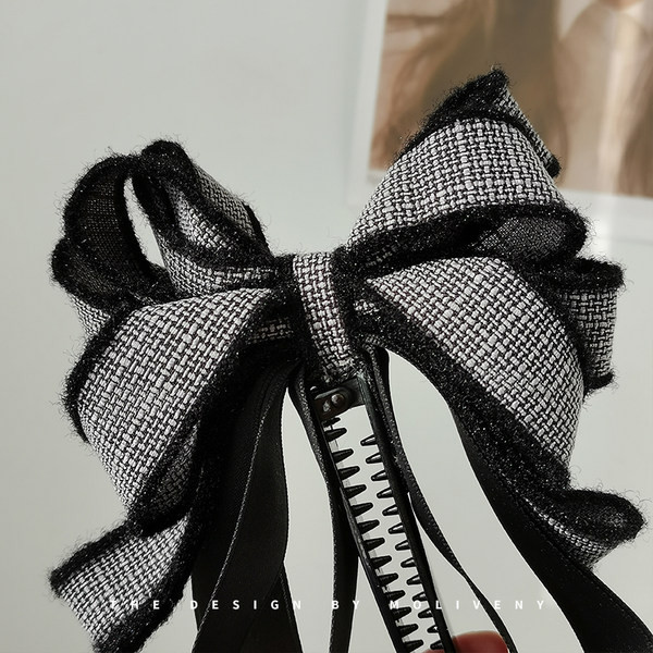 Модерна дамска щипка за коса с панделка