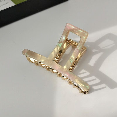 Дамска шнола за коса