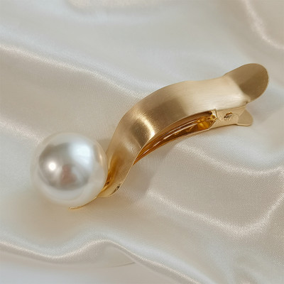 Нов модел перлена фиба за жени