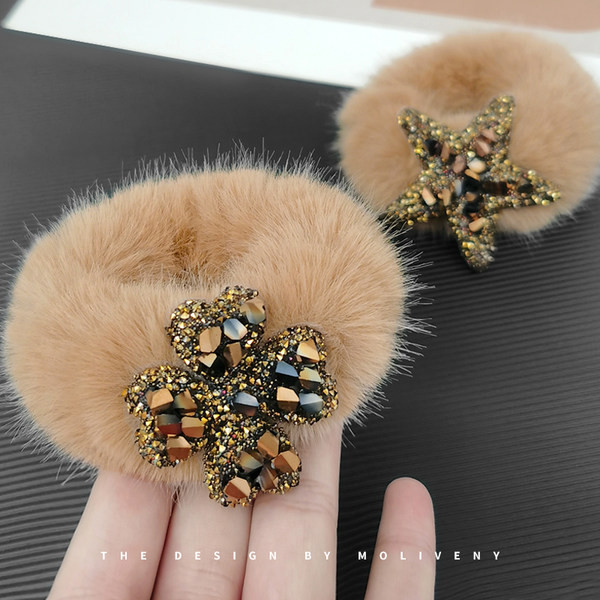 Дамски ластик за коса с пайети и пух 