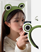 Дамска плетена диадема с декоративни уши