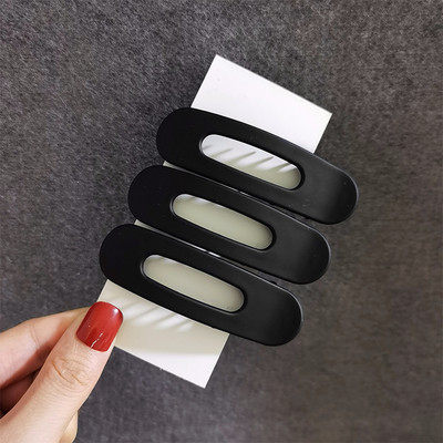 Дамска едноцветна щипка за коса