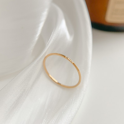 Дамски златист пръстен тип халка