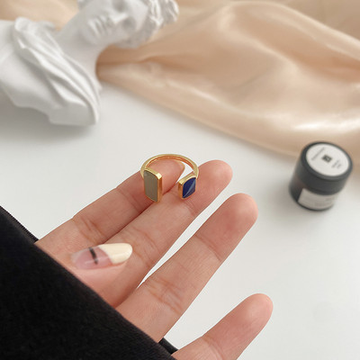 Регулируем дамски  пръстен с камъни