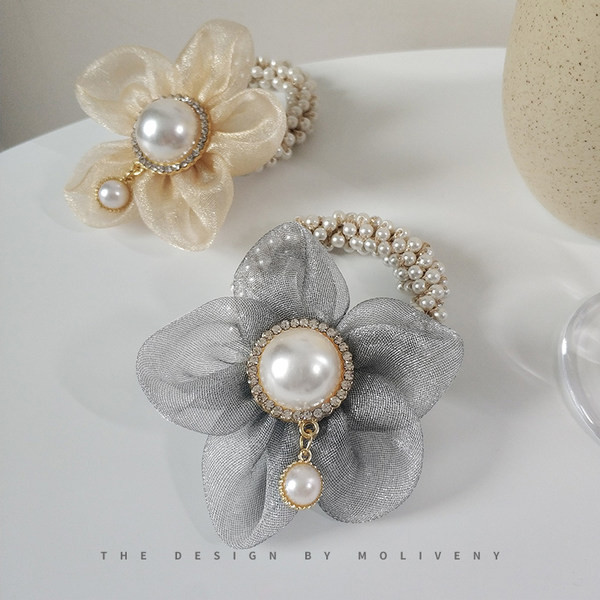 Нов модел дамски ластик за коса с перли и 3D елемент цвете