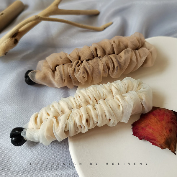 Дамска шнола - за коса в четири цвята 