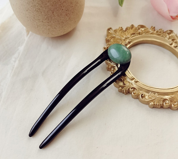 Дамски аксесоар за коса с камък