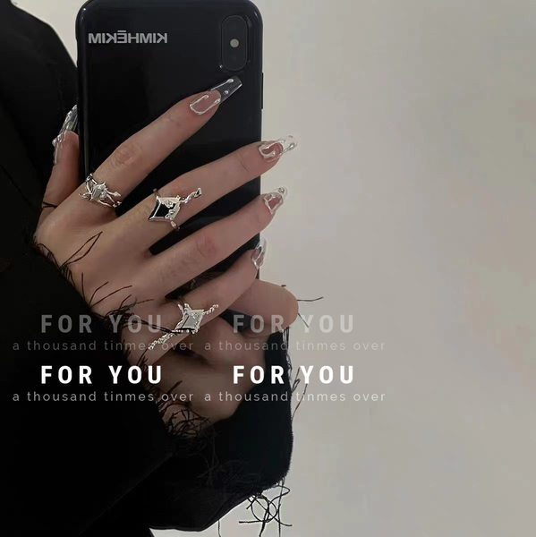 Регулируем пръстен с камък