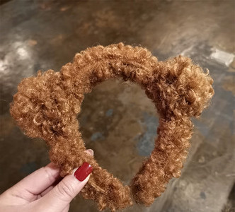 Зимна плюшена диадема с уши