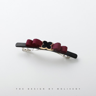 Дамска щипка за коса с принт детелина 