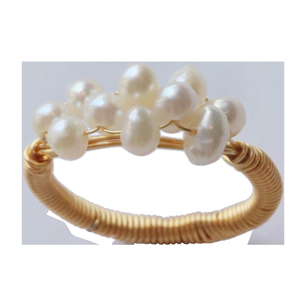 Дамски пръстен с  перли