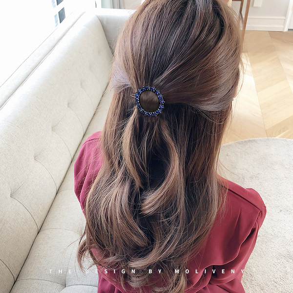 Дамска щипка с камъни