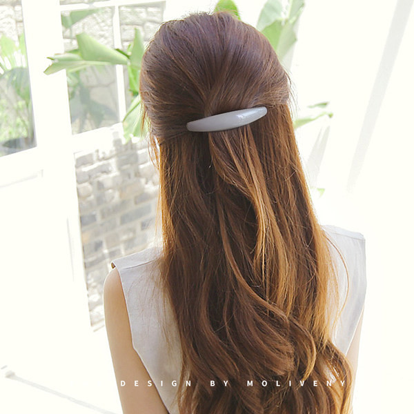 Едноцветна дамска щипка за коса 