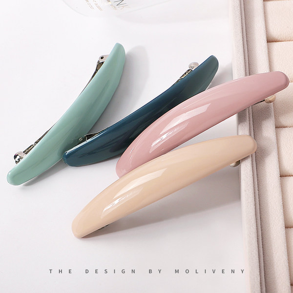 Едноцветна дамска щипка за коса 