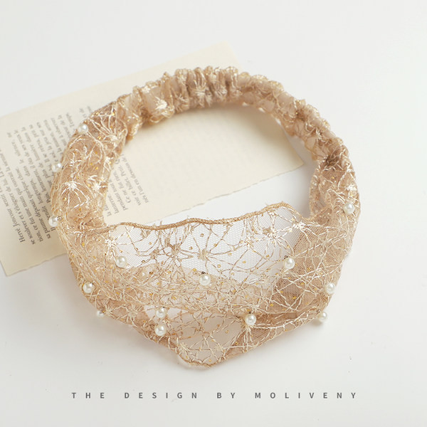 Дамско перлено венче за коса 