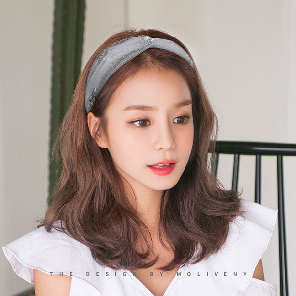 Дамска диадема за коса с флорални мотиви 