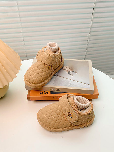 Παιδικά παπούτσια fleece με κούμπωμα velcro