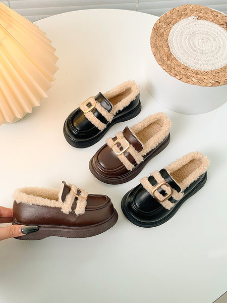 Детски кожени обувки с пухена подплата