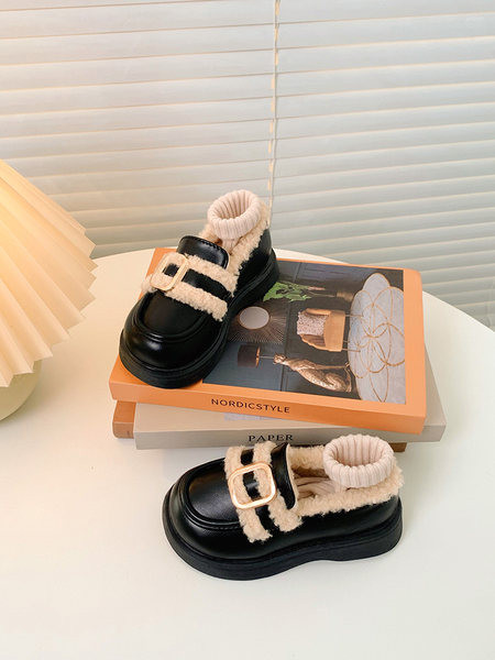 Детски кожени обувки с пухена подплата