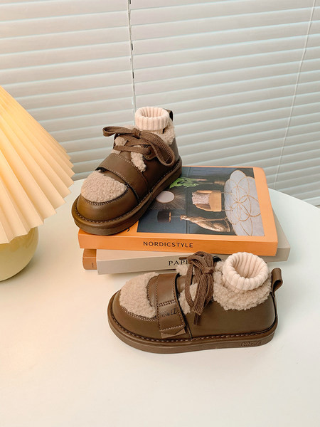 Детски обувки с пухена подплата за момичета