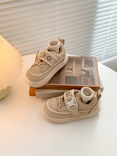 Детски поларни обувки от еко кожа с висока подметка 