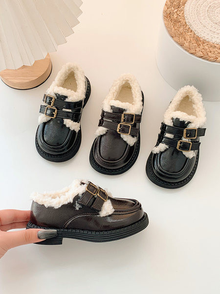 Поларени зимни обувки с катарама