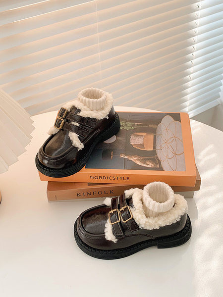 Поларени зимни обувки с катарама