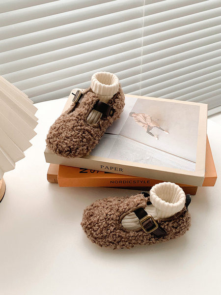 Детски плюшени обувки за момиче