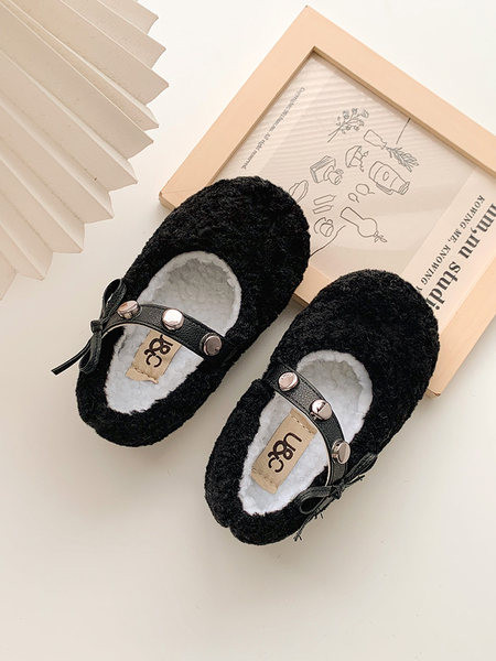 Детски обувки за момичета с метален елемент