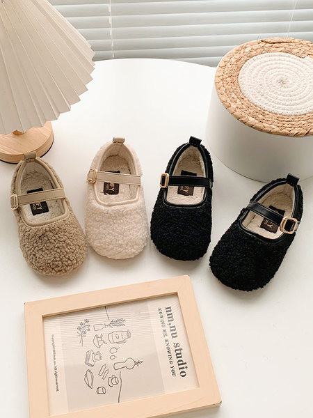 Детски кожени обувки за момичета с метална катарама 