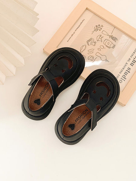 Детски обувки за момиче в три цвята 