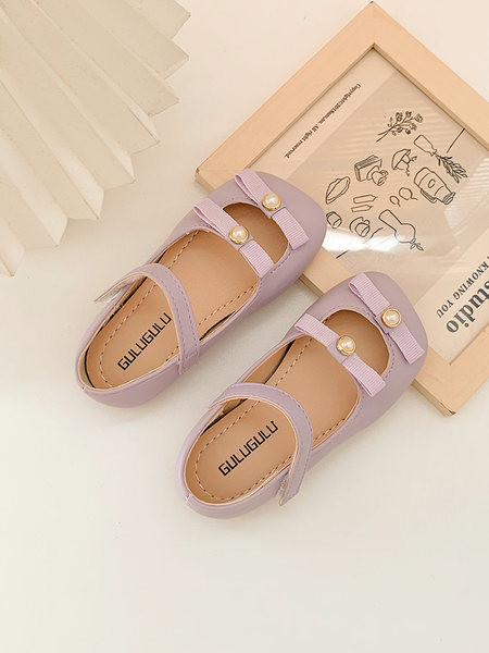 Laisvalaikio batai iš eko odos su velcro užsegimu