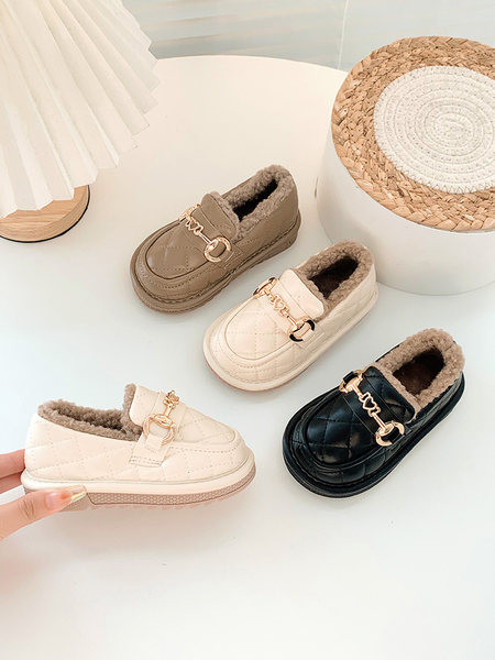 Модерни обувки за момичета с топла подплата и метален елемент