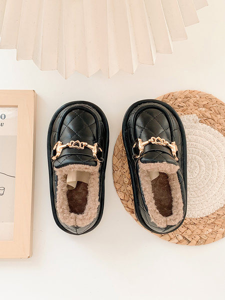 Модерни обувки за момичета с топла подплата и метален елемент