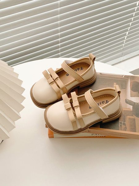 Детски кожени обувки с панделка 