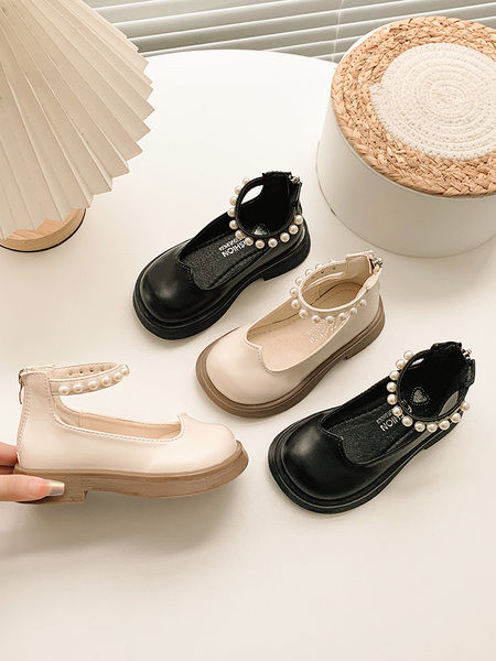 Елегантни обувки от еко кожа с камъни