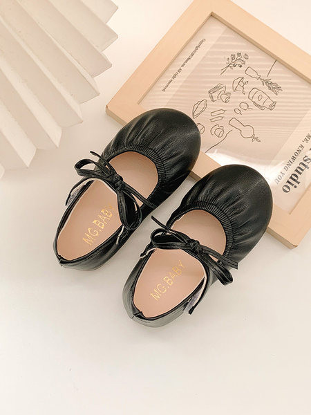 Ежедневни обувки за момичета от еко кожа с връзки