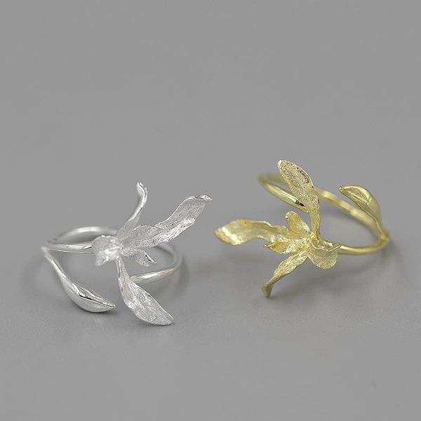 Дамски регулируем пръстен с 3D елемент