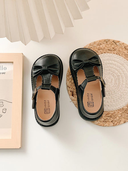 Детски обувки за момиче с панделка 