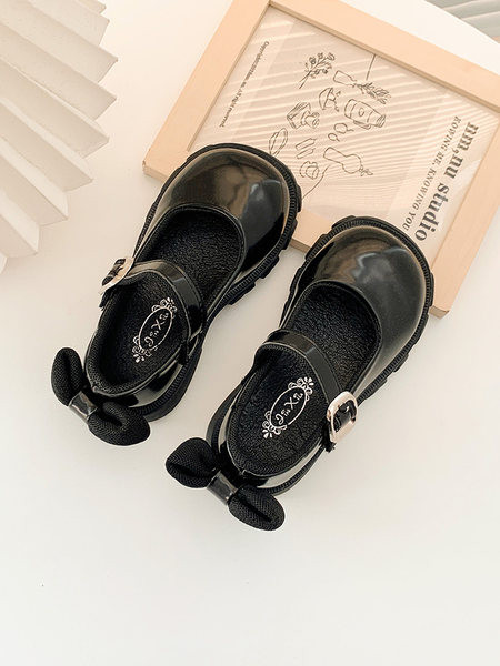 Детски обувки с панделка и велкро закопчаване