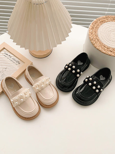 Детски обувки от еко кожа -с перли