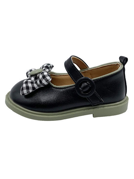 Paelaga lastejalatsid tüdrukutele