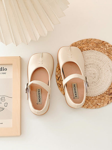 Ежедневни обувки от изкуствена кожа за момичета