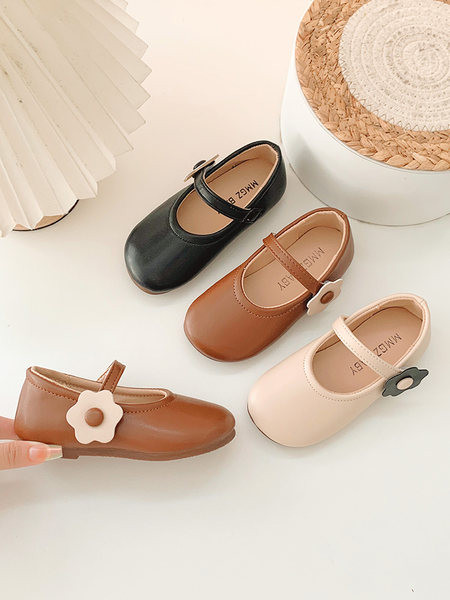 Детски кожени обувки в три цвята за момичета